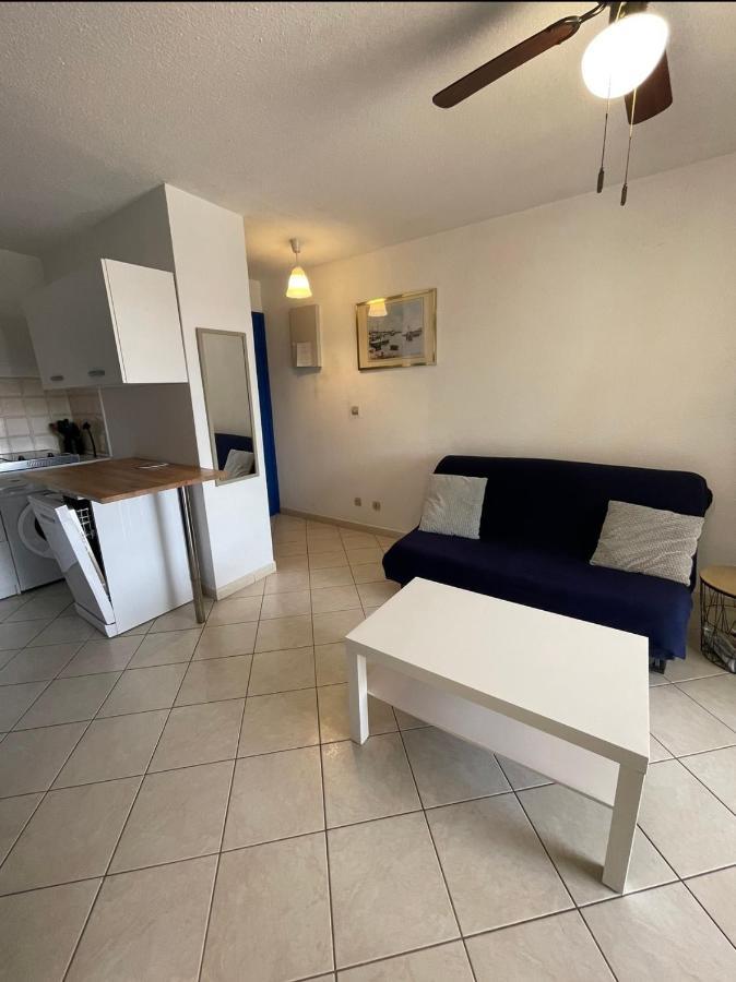 Charmant Appartement A Quelques Metres De La Plage La Londe-les-Maures Exterior photo